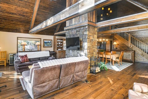 Wyoming Cabin with Hot Tub and Mountain-View Deck Cabin in Star Valley Ranch