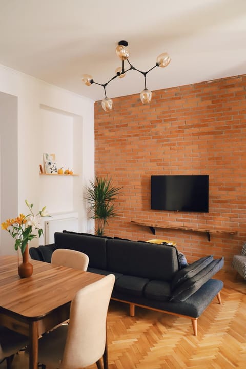 Communal lounge/ TV room, TV and multimedia, Living room, Photo of the whole room, Seating area