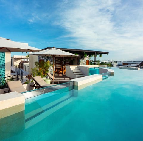 Property building, Swimming pool