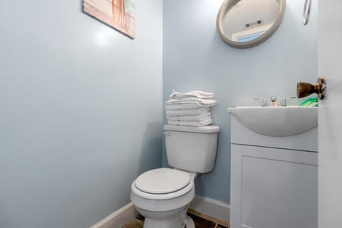 Madison Villas 16 - 3rd Row - Crescent Beach Section House in Atlantic Beach