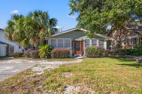 Beaching On The Dunes - 3rd Row - Windy Hill Section House in Atlantic Beach