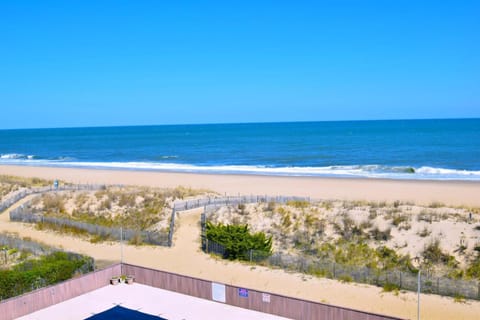 Beachmark 4K condo Apartment in Ocean City