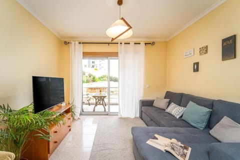 Communal lounge/ TV room, TV and multimedia, Living room