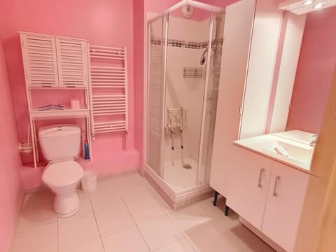 T2 Rez-de-jardin à 50m de la plage avec parking - FR-1-746-16 Apartment in Courseulles-sur-Mer