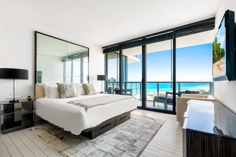 Oceanview Private Home at South Beach-814 Apartment in South Beach Miami