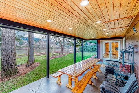 Riverside at the Riverhouse House in Lake Oswego