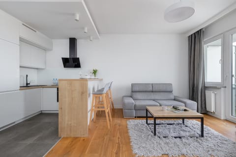 TV and multimedia, Kitchen or kitchenette, Living room, Seating area, Dining area, minibar