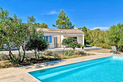 Property building, Pool view