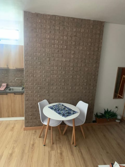 Dining area, Breakfast