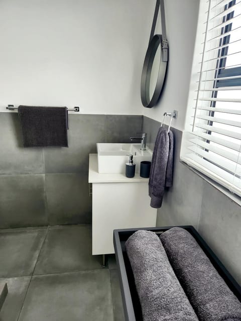 Ocean View Villa - Ground level Apartment in Western Cape