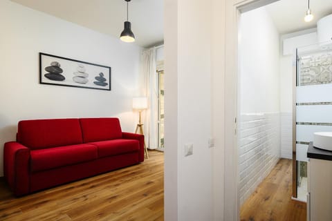 Bathroom, Living room, Seating area, Dining area, Bedroom