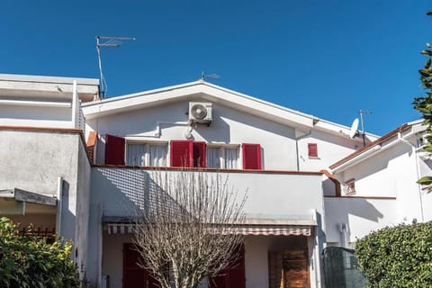 Comodo bilocale a Marcelli - M271 Apartment in Marcelli