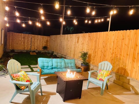 Patio, Night, Seating area, flat iron
