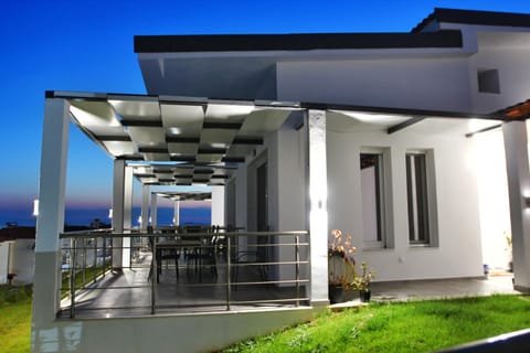 LOUTRA VILLAS House in Halkidiki