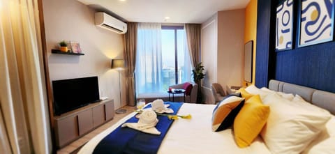 Bed, Photo of the whole room, air conditioner
