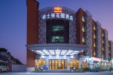 Property building, Night