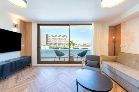 TV and multimedia, View (from property/room), Seating area