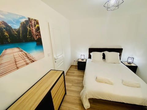 Canyon et Bali Studio centre Valence Apartment in Valence