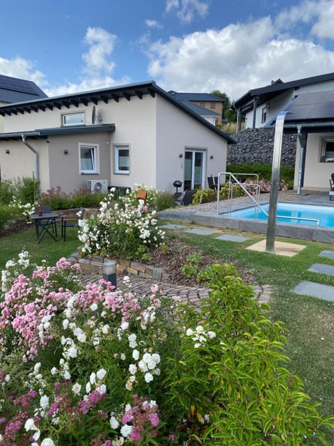 Property building, Garden, Garden, Pool view
