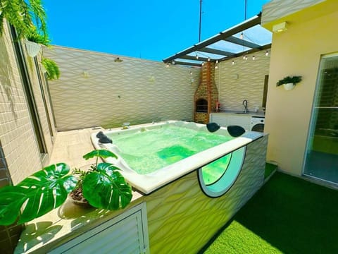 Day, Natural landscape, Hot Tub