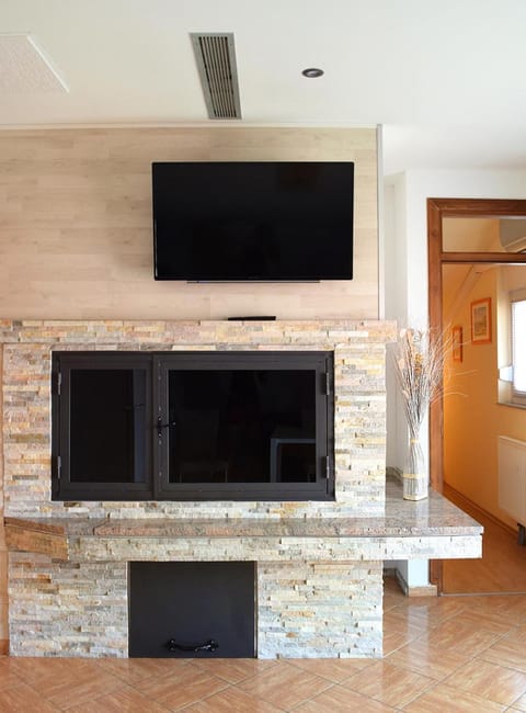 Communal lounge/ TV room, TV and multimedia, Evening entertainment, flat iron