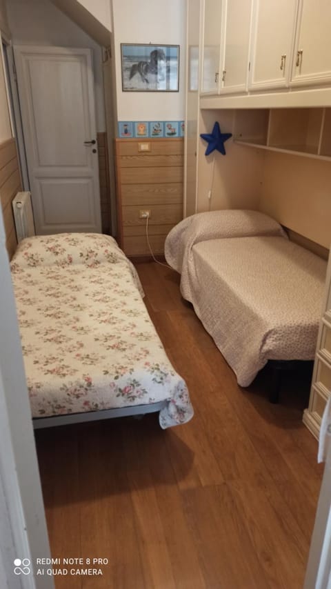 La casa tra il verde e il mare Apartment in Viareggio