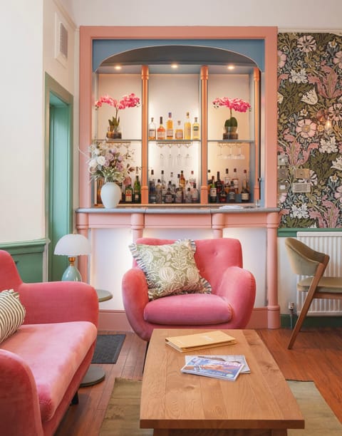 Lounge or bar