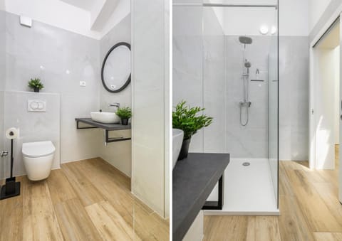 Shower, Toilet, Bathroom, towels