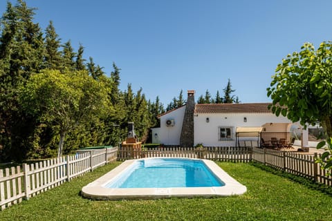 Property building, Spring, Day, Garden, Garden view, Pool view, Swimming pool, Parking, sunbed