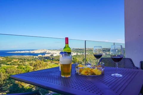 Your Escape: Where Every Sunrise Becomes A Memory Apartment in Saint Paul's Bay