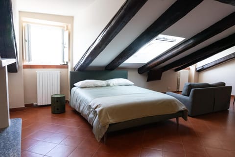 Bed, Living room, Photo of the whole room, Bedroom