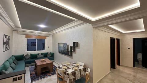 Communal lounge/ TV room, TV and multimedia, Living room