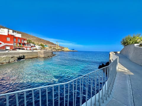 Nearby landmark, Mountain view, Sea view