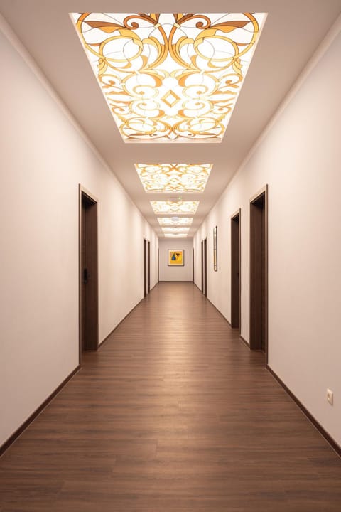 Property building, Decorative detail