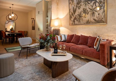 Living room, Seating area