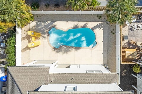 Better Together with private pool, ocean isle beach access House in Ocean Isle Beach