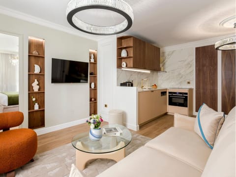 Communal lounge/ TV room, TV and multimedia, Living room, kitchen