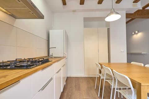 Apartamento minimalista en Matemático Marzal Apartment in Valencia