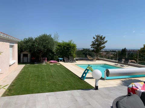 Garden, Swimming pool