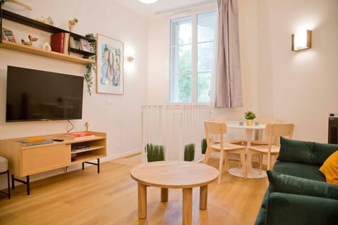 Luxury Apt Raspail Denfert Apartment in Paris