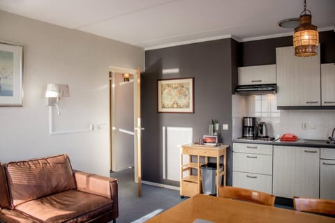 Kitchen or kitchenette, Living room, Seating area