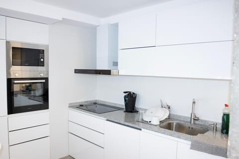 Kitchen or kitchenette, dishwasher, minibar, pet friendly, stove
