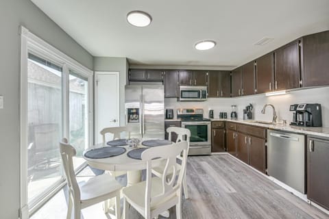 Charming Fort Walton Beach Home 6 Mi to Ocean! House in Wright