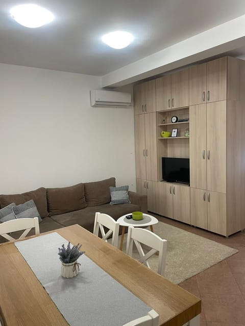 Apartman EMANA Apartment in Novi Sad