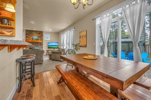 Seahorse Landing House in Pacific City