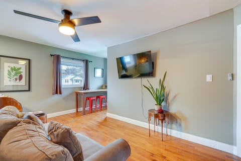 Cozy Kingsport Apartment Walk to Cidery! Apartment in Kingsport