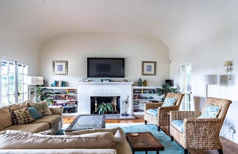 La Jolla Shores Oceanview Retreat House in La Jolla Shores