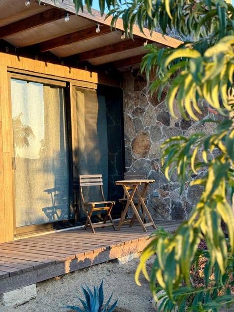 Property building, Patio, Day, Garden, View (from property/room), Balcony/Terrace, Dining area, Garden view