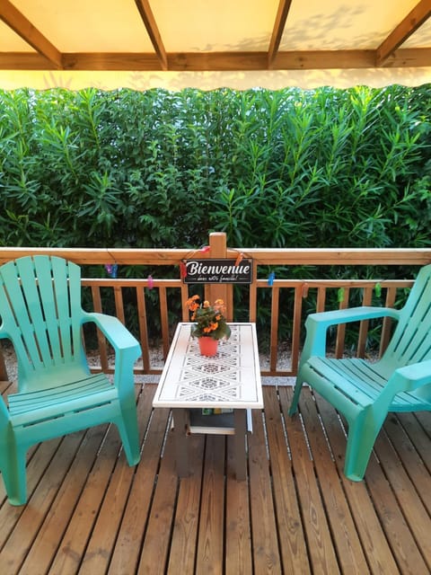 Mobilhome 8 pers Campground/ 
RV Resort in Fréjus