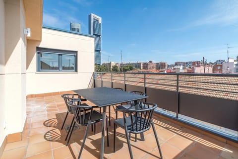Property building, Day, View (from property/room), Balcony/Terrace